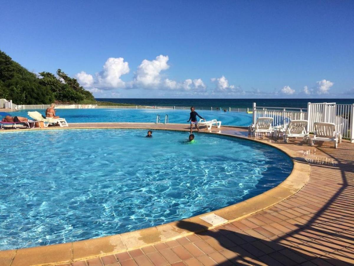 Studio Mojito Vue Mer,Piscine Avec Cuve Eau Et Acces Plage Et Piscine Anse Des Rochers Saint-Francois  Exterior photo